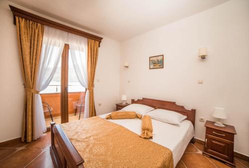 Afbeelding uit fotogalerij van Hotel Fiammanti in Herceg-Novi