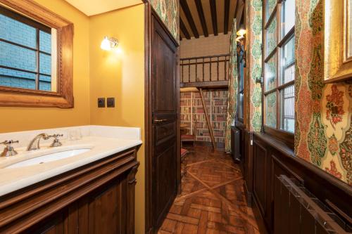 Koupelna v ubytování La Maison Des Vieux Logis