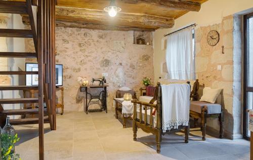 Gallery image of Smaragda Stone Villa in Vamos