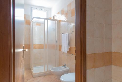 Ett badrum på Villa Anna Apartments