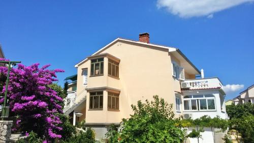 Apartment Ema Krk