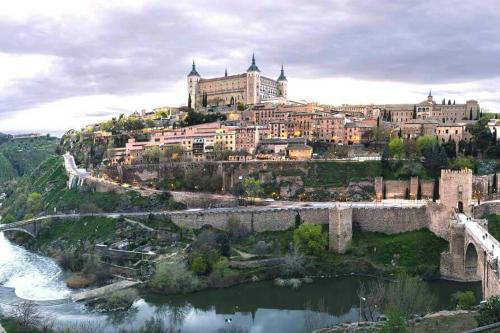 Antequeruela Tourists Home