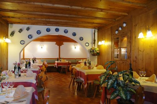 Gallery image of Hotel Cant del Gal in Fiera di Primiero