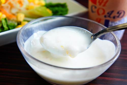 ホテルの敷地内または近くでの食事または食べ物