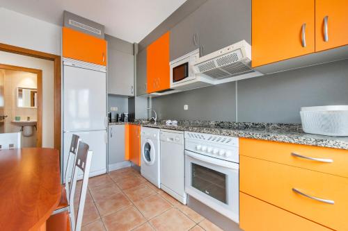 Η κουζίνα ή μικρή κουζίνα στο Oliastur1 Sunset Beach El Cotillo
