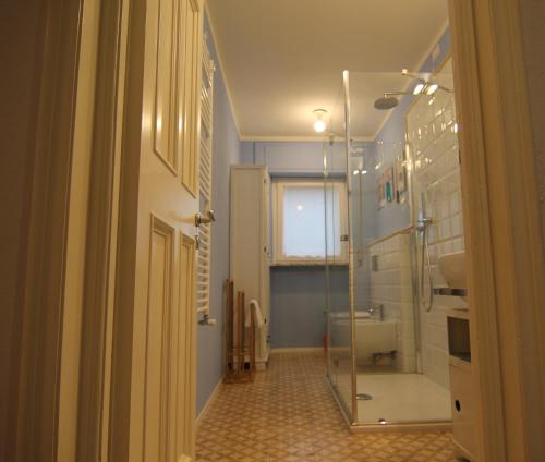 A bathroom at Robin's nest