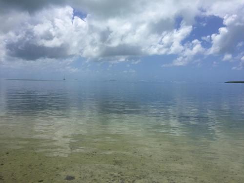 a view of a large body of water at Coco Villa in Mahébourg