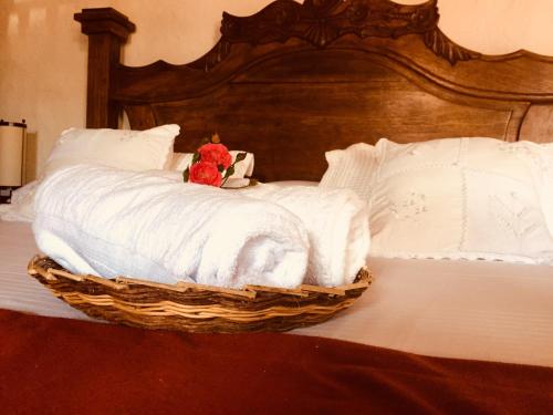 Postel nebo postele na pokoji v ubytování La Serrana Hostal Spa