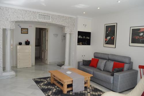 White Pearl Beach - Elviria Playa