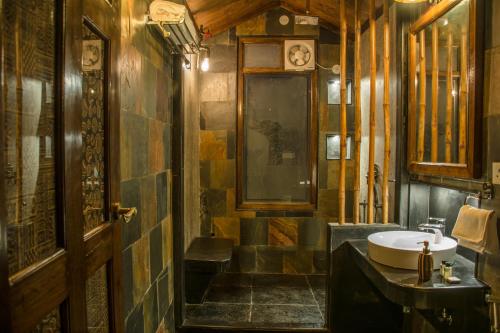 Koupelna v ubytování Hathi Mauja