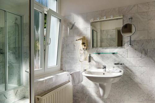 Design-Hotel Zur Abtei tesisinde bir banyo