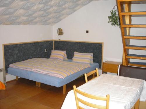 Katil atau katil-katil dalam bilik di Bungalow Škrabálek