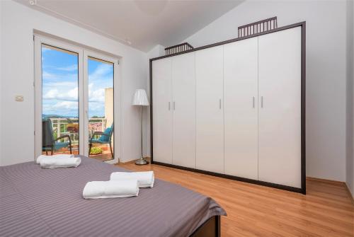 ANDOR - Lux, two beautiful terraces with sea & sunset view