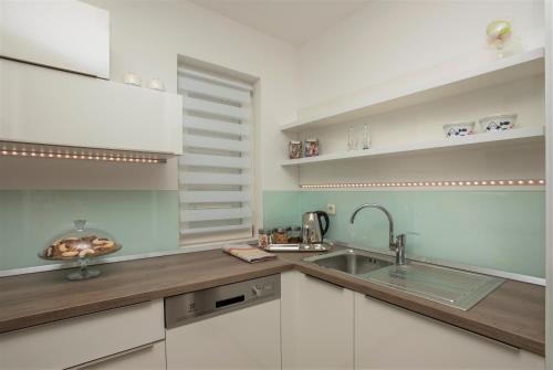 ANDOR - Lux, two beautiful terraces with sea & sunset view