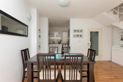 ANDOR - Lux, two beautiful terraces with sea & sunset view