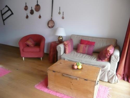 Ruang duduk di Holiday flat #1, Chalet Aberot, Wengen, Switzerland