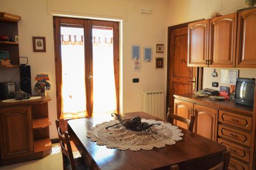 Kuchyň nebo kuchyňský kout v ubytování Casa delle Rondini