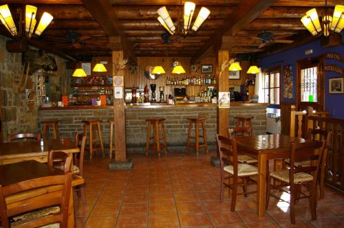 The lounge or bar area at Hosteleria Santa Cruz