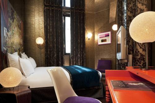 Hôtel du Petit Moulin, Haute Couture hotel by Lacroix photo 44