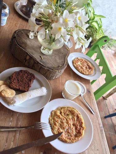 Đồ ăn tại/gần quán trọ