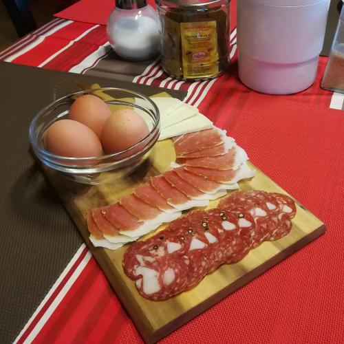 B&Bの敷地内または近くでの食事または食べ物