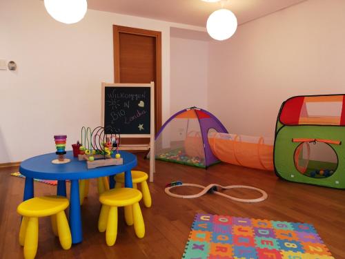 Детский клуб в Lacroma Bio Hotel & Apartments