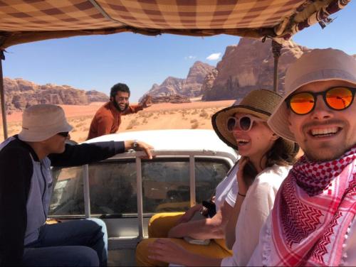 Ospiti di Bedouin Tours Camp