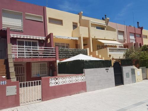 Billede fra billedgalleriet på Dúplex, piscina y playa i Puebla de Farnals