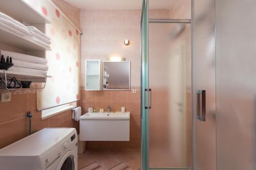 Ένα μπάνιο στο Apartments Silva