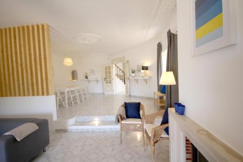 Villa Rosa B by amcf