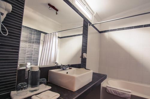 Et badeværelse på Hotel Antigua Miraflores