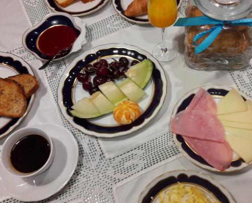 Makanan di atau berdekatan asrama