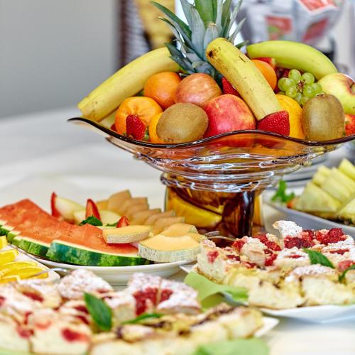 Makanan di atau berdekatan resort