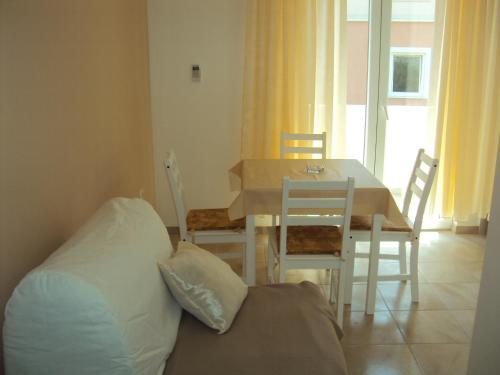 Fotografie z fotogalerie ubytování Apartmani Goran Orebić v destinaci Orebić