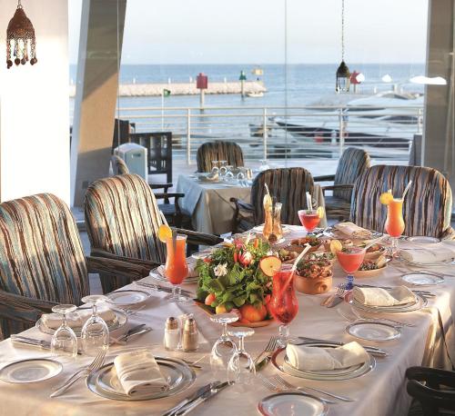 Gallery image of Sunset Beach Resort Marina & Spa in Al Khobar