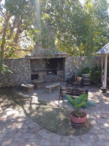 Old Mine Guesthouseにある庭