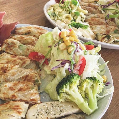 ホームステイの敷地内または近くでの食事または食べ物