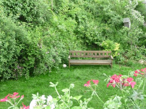 Taman di luar Familienferienhof Stabauer
