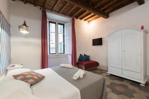Keys of Italy - F7 - Fiesolana 24 - Santa Croce one bedroom flat for 2 or 3 guests