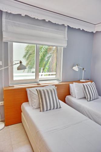 Alkyoni City Apartment