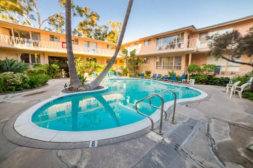 Cal Mar Hotel Suites Image