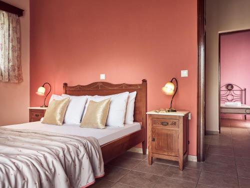 Postel nebo postele na pokoji v ubytování Villa Kanalos - Private Pool & Stunning Views, by ZanteWize