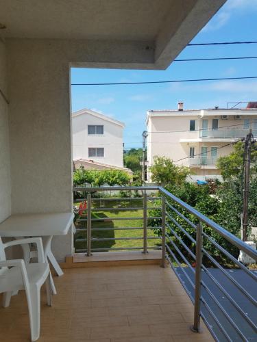 Villa Swanにあるバルコニーまたはテラス