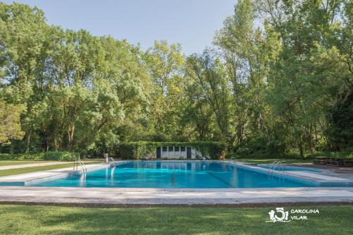 Swimmingpoolen hos eller tæt på The Gate House