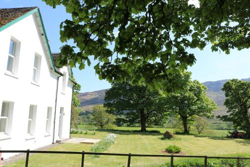 Gallery image of Innishewan Farmhouse in Crianlarich