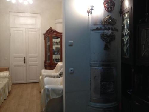 Ένα ή περισσότερα κρεβάτια σε δωμάτιο στο Apartment on Melashvili 24 (Old Batumi)