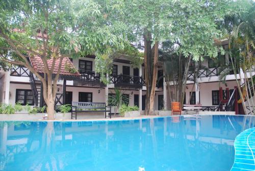 Hồ bơi trong/gần Vientiane Garden Villa Hotel