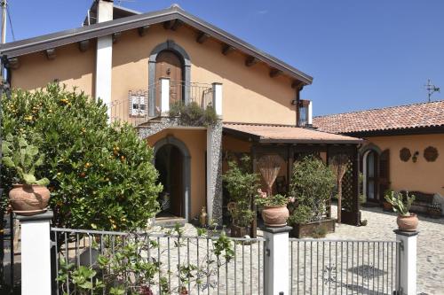 Gallery image of B&B Villa Liliya in Fiumefreddo di Sicilia