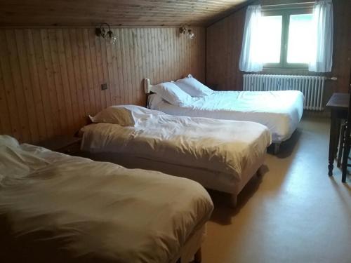 マニグードにあるHotel Restaurant Les Rosieresのギャラリーの写真