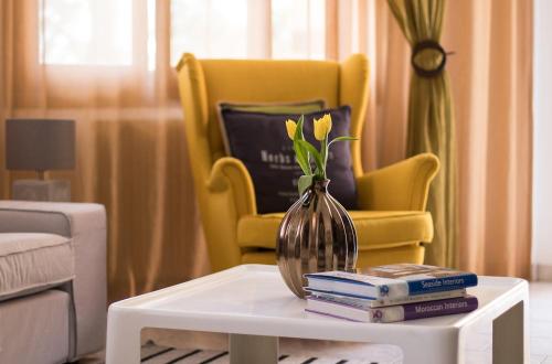 Lovely 2BR house.Old Town.